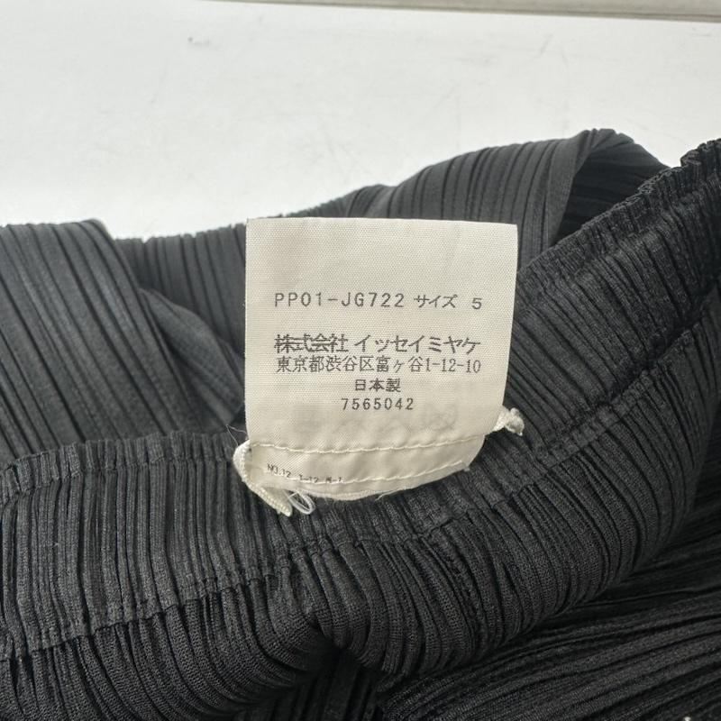 プリーツプリーズ PLEATS PLEASE スカート ひざ丈スカート ISSEY MIYAKE サイド ライン プリーツ スカート PP01-JG722 5 黒 / ブラック / black レディース USED 古着 中古 50150325