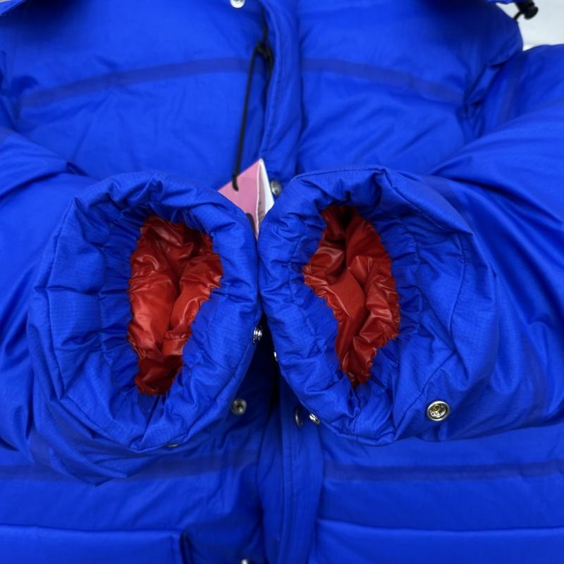 グッチ GUCCI ジャケット、上着 ダウンジャケット 21AW THE NORTH FACE 663753 XAACW ダブル ロゴ プリント ダウン ジャケット S 青 / ブルー / blue メンズ USED 古着 中古 50150442