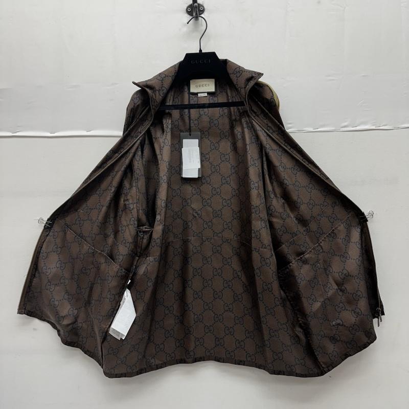 グッチ GUCCI ジャケット、上着 ジャンパー、ブルゾン GGスプリーム ロゴ シルク 100％ ジップアップ ジャケット 625007 XJCL5 S 茶 / ブラウン / brown メンズ USED 古着 中古 50150455