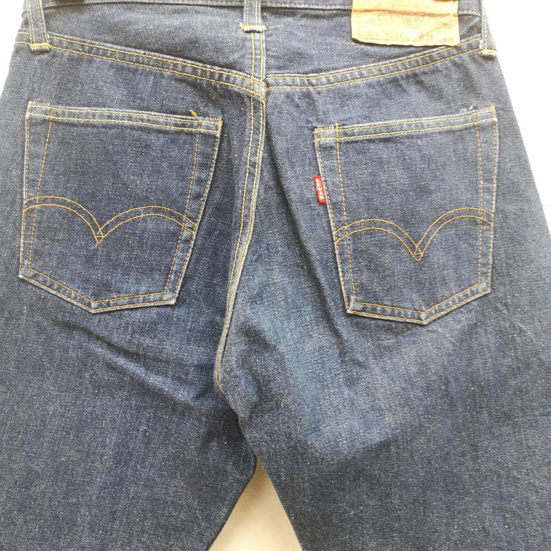 リーバイス Levi s パンツ デニム、ジーンズ 60s 502-0117 ボタン裏 4 シングルステッチ ビッグ E 不均等V 紙パッチ デニムパンツ 28インチ インディゴ / インディゴ / Indigo メンズ USED 古着 中古 50150513
