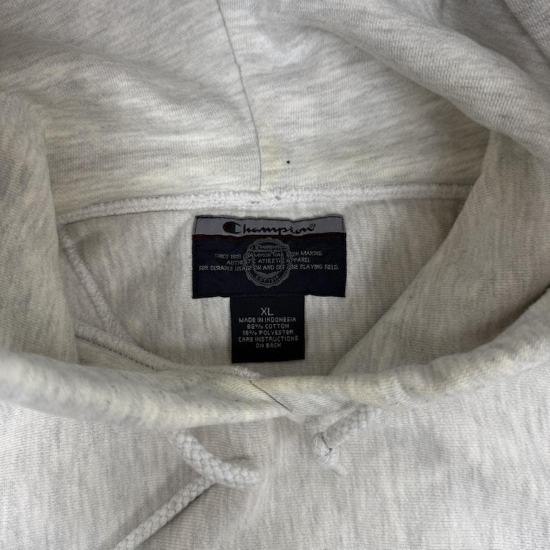 チャンピオン Champion パーカー 長袖 00s UNIVERSITY OF MASSACHUSETTS リバースウィーブ フーディ XL 灰 / グレー / gray メンズ USED 古着 中古 50150681