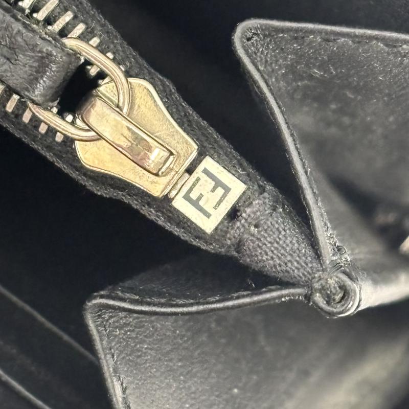 フェンディ FENDI 財布 長財布 バグズアイ モンスター ラウンドファスナー ロングウォレット 長財布 - 黒 / ブラック / black レディース USED 古着 中古 50150765