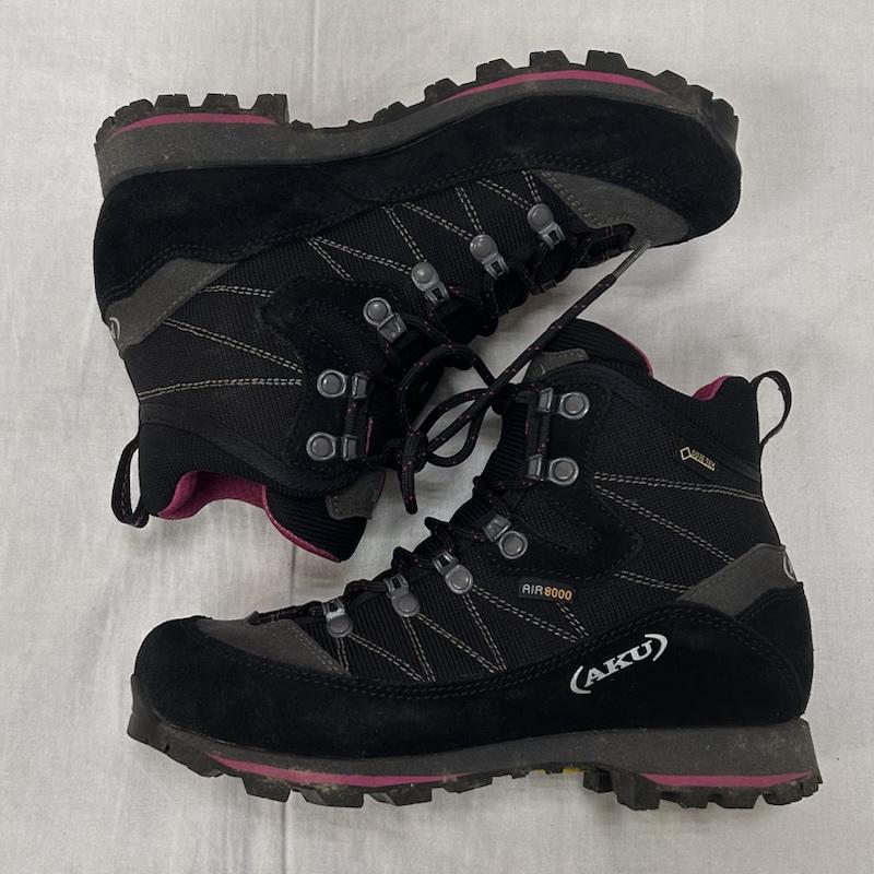 古着 USED アウトドアシューズ アウトドアシューズ AKU アク トレッキングシューズ ALBA TREK ISG GTX WS アルバトレック 978Isg BLACK magenta 23.5cm 無地 X ロゴ、文字 黒 / ブラック / black X 桃 / ピンク / pink レディース USED 古着 中古 50151065