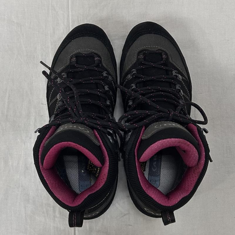 古着 USED アウトドアシューズ アウトドアシューズ AKU アク トレッキングシューズ ALBA TREK ISG GTX WS アルバトレック 978Isg BLACK magenta 23.5cm 無地 X ロゴ、文字 黒 / ブラック / black X 桃 / ピンク / pink レディース USED 古着 中古 50151065