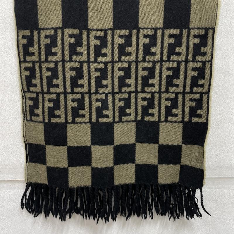 フェンディ FENDI マフラー マフラー ズッカ柄 チェック フリンジ ウール マフラー イタリア製 ユニセックス - ストライプ X チェック X ロゴ、文字 ベージュ / ベージュ / beige X 黒 / ブラック / black レディース USED 古着 中古 50151090