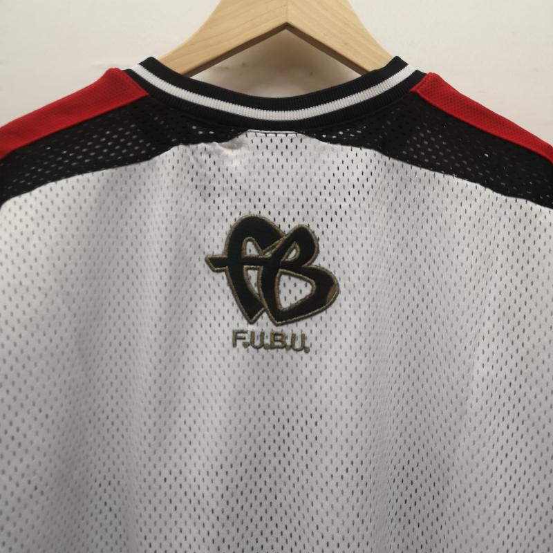 フブ FUBU Tシャツ 半袖 90s 迷彩 ロゴ メッシュ ゲーム シャツ 白 / ホワイト / white X 黒 / ブラック / black X 赤 / レッド / red X 金 / ゴールド / gold color メンズ USED 古着 中古 50151111