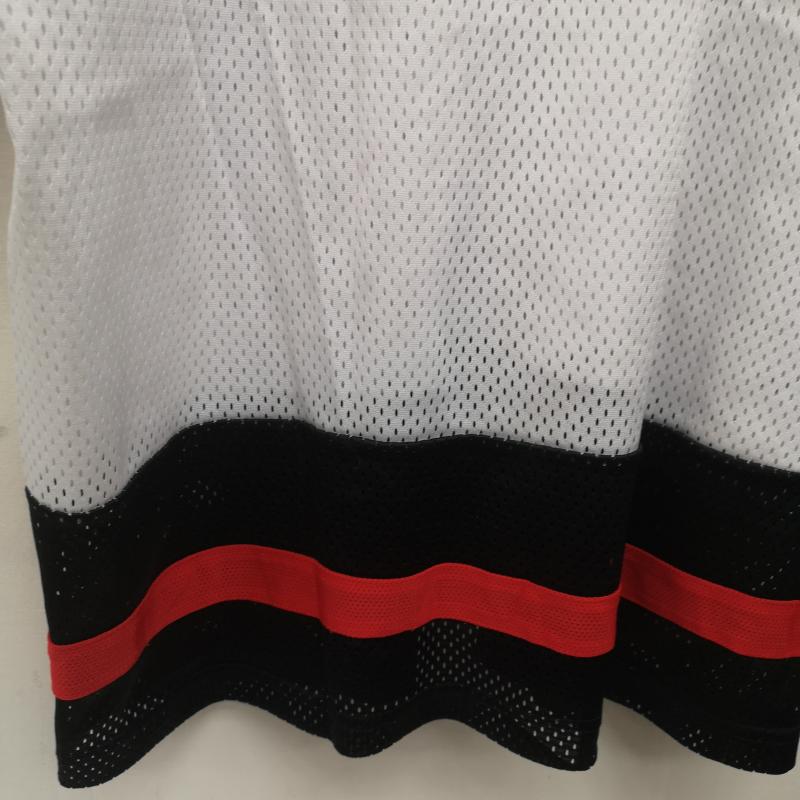 フブ FUBU Tシャツ 半袖 90s 迷彩 ロゴ メッシュ ゲーム シャツ 白 / ホワイト / white X 黒 / ブラック / black X 赤 / レッド / red X 金 / ゴールド / gold color メンズ USED 古着 中古 50151111
