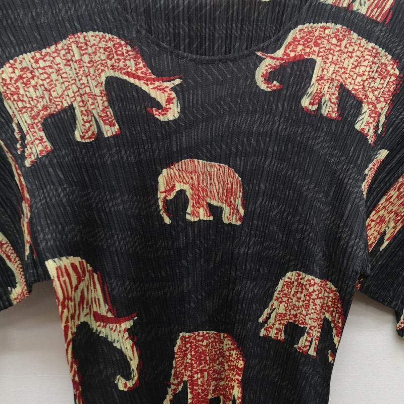 プリーツプリーズ PLEATS PLEASE カットソー 半袖 90s PP94-JK551 1999年 象柄 エレファント マンモス 総柄 動物柄 カットソー 3 黒 / ブラック / black レディース USED 古着 中古 50151296