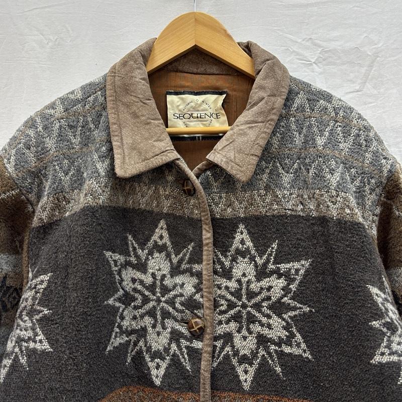 古着 USED コート コート一般 SEQUENCE シークエンス スノー 雪柄 ビッグサイズ ハーフコート ジャケット くるみボタン - 総柄 レディース USED 古着 中古 50151378
