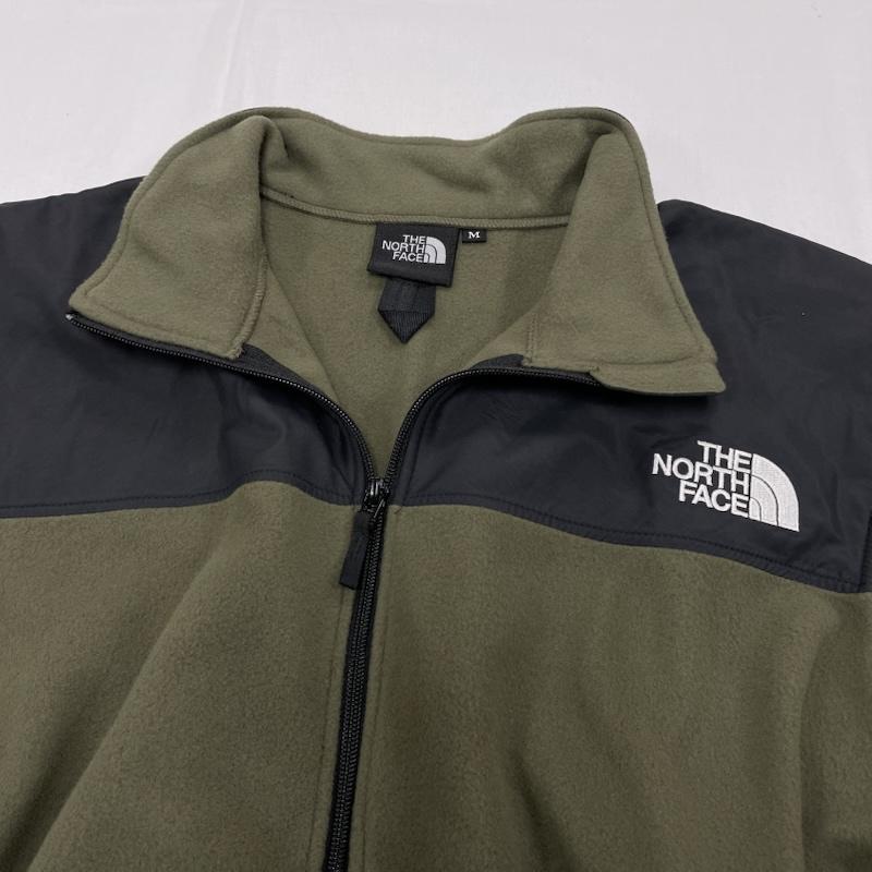 ザノースフェイス THE NORTH FACE ジャケット、上着 ジャンパー、ブルゾン マウンテンバーサマイクロ ジャケット フリース 切替 ジップアップ NL72304 M ワンポイント X ロゴ、文字 X 刺繍 カーキ / カーキ / khaki X 黒 / ブラック / black メンズ USED 古着 中古 50151576