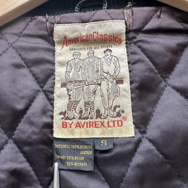 アヴィレックス AVIREX ジャケット、上着 ジャンパー、ブルゾン VARSITY JACKET バック アーチ ロゴ レザー ジャケット スタジャン S 黒 / ブラック / black メンズ USED 古着 中古 50151633