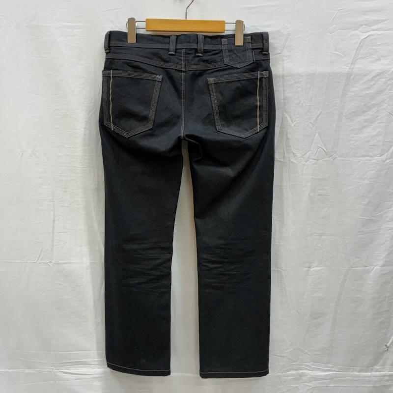ブラックバレット Black Barrett パンツ デニム、ジーンズ NEIL BARRETT コーティング デニムパンツ ジーンズ 4MS31-728-29 2 メンズ USED 古着 中古 50151650