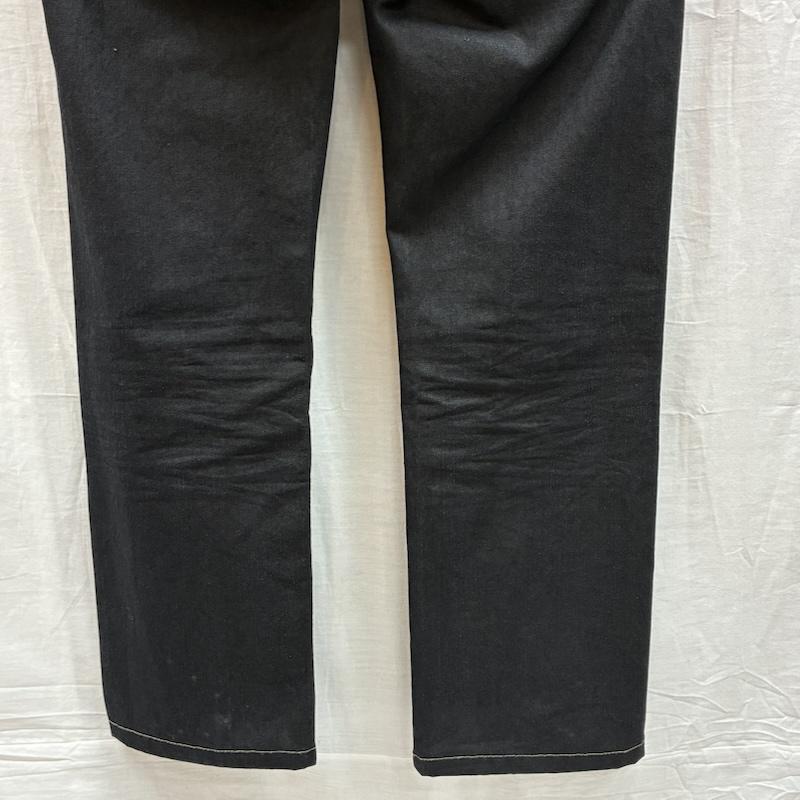 ブラックバレット Black Barrett パンツ デニム、ジーンズ NEIL BARRETT コーティング デニムパンツ ジーンズ 4MS31-728-29 2 メンズ USED 古着 中古 50151650