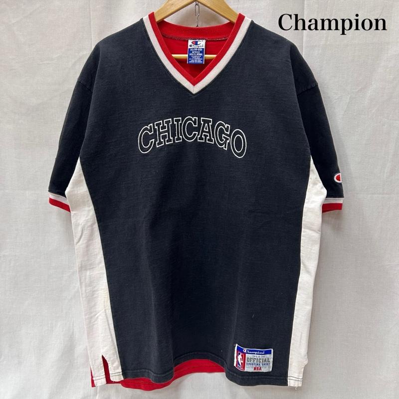 チャンピオン Champion Tシャツ 半袖 90s 青刺繍タグ後期 NBA シカゴブルズ VネックTシャツ シューティングシャツ ブラック レッド XLサイズ XL キャラクター X ロゴ、文字 黒 / ブラック / black X 赤 / レッド / red メンズ USED 古着 中古 50151680