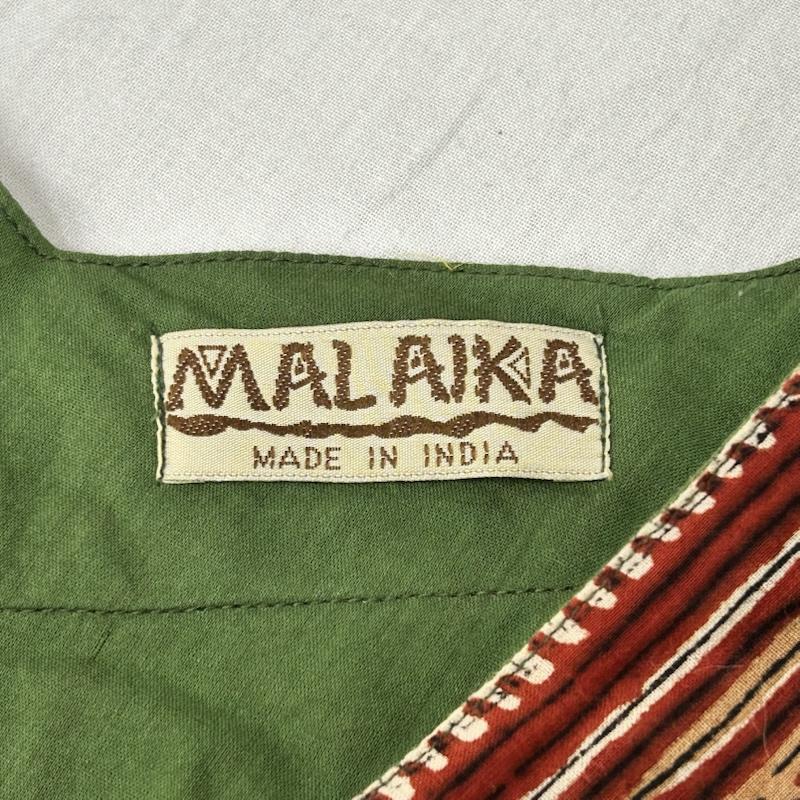 マライカ MALAIKA ワンピース ロングスカート made in india 総柄ワンピース 染めもの green × red - 総柄 緑 / グリーン / green X 赤 / レッド / red レディース USED 古着 中古 50152230