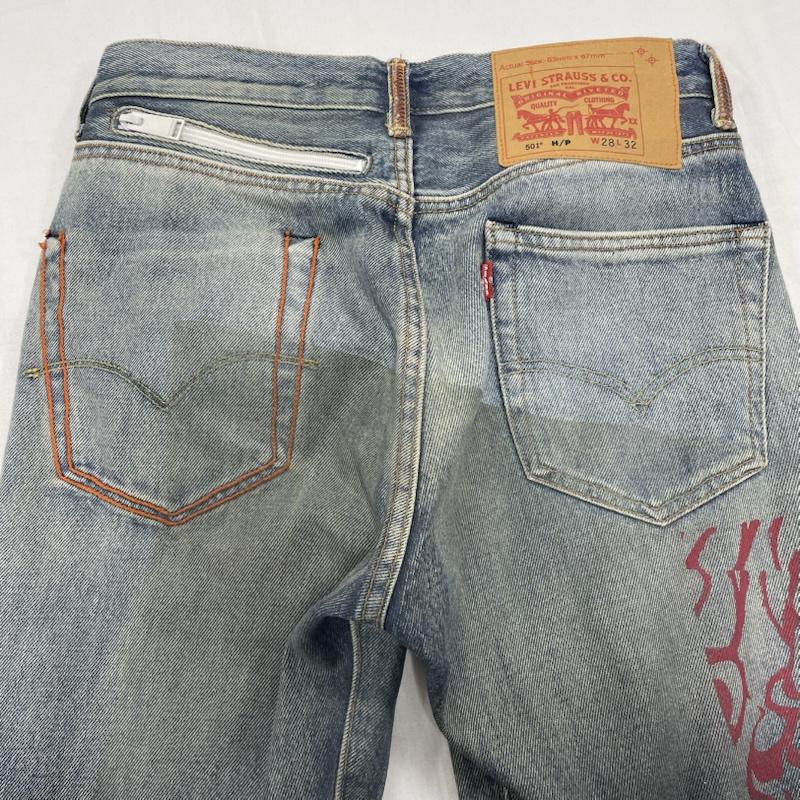 リーバイス Levi s ボトムス ボトムス 501 デニム ジーンズ Heron Preston コラボ ペイント 加工 ボタンフライ W28L32 28インチ ロゴ、文字 X プリント X ダメージ加工 マルチカラー / マルチカラー / multicolor メンズ USED 古着 中古 50152370