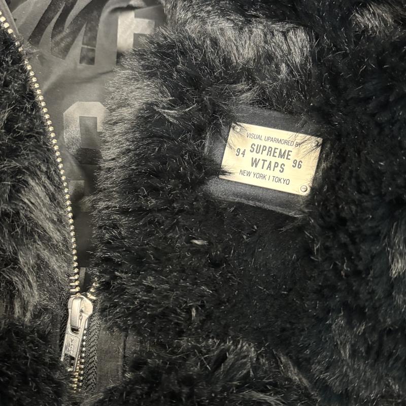 シュプリーム Supreme ジャケット、上着 ジャンパー、ブルゾン SUPREME WTAPS ダブルタップス Faux Fur Hooded JKT フェイクファー フーデッド ジャケット 21FW L 黒 / ブラック / black メンズ USED 古着 中古 50152382