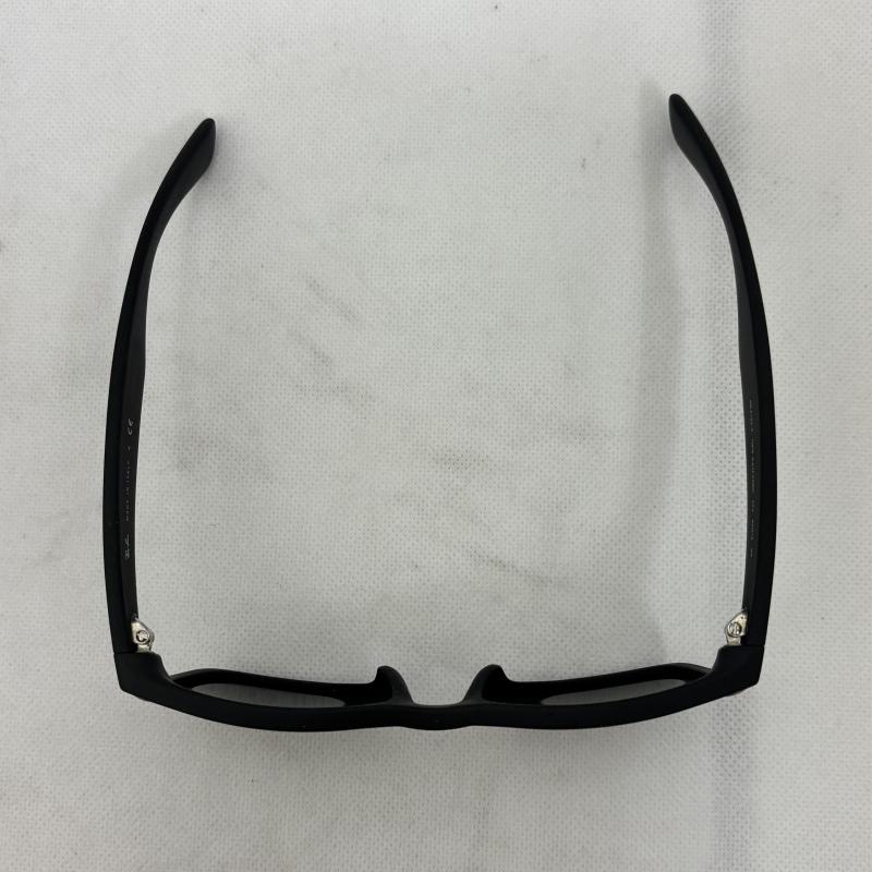レイバン Ray-Ban ファッション小物 ファッション小物 サングラス RB2132-F ニューウェイファーラー NEW WAYFARER 黒 / ブラック / black メンズ USED 古着 中古 50152408