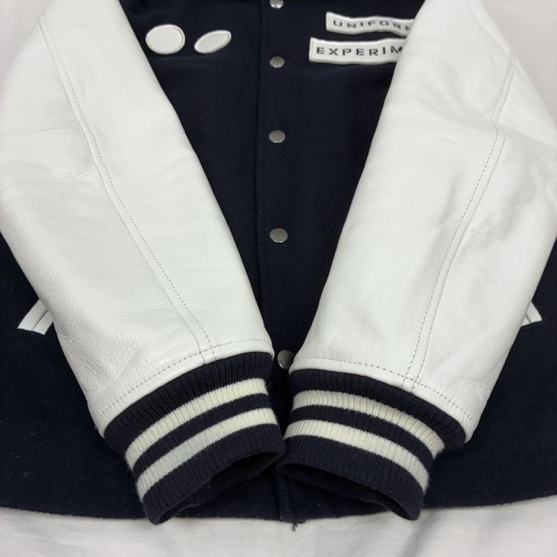 ユニフォームエクスペリメント uniform experiment ジャケット、上着 ジャンパー、ブルゾン 19AW スタジアムジャケット UE-192061 スタジャン 定価￥88,000 1 ロゴ、文字 X 総柄 白 / ホワイト / white X 紺 / ネイビー / navy メンズ USED 古着 中古 50152458