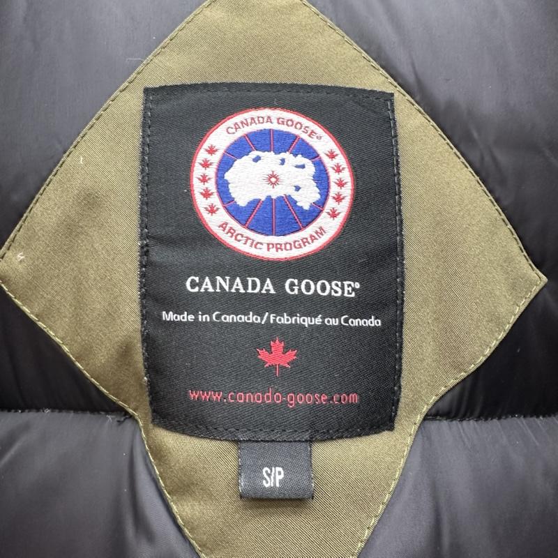 カナダグース CANADA GOOSE ジャケット、上着 ジャンパー、ブルゾン CITADEL シタデル パーカー フード ファー ダウン ジャケット 4567M S カーキオリーブ / カーキオリーブ / メンズ USED 古着 中古 50152882
