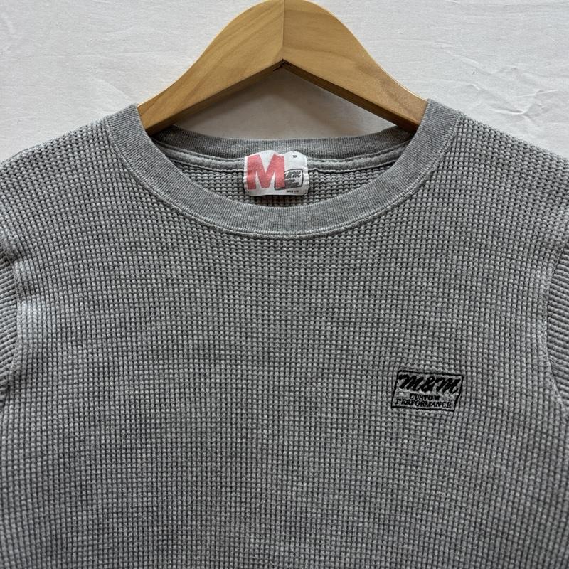 エムアンドエム M&M トップス トップス ロゴ 刺繍 クルーネック 長袖 サーマル カットソー M 灰 / グレー / gray メンズ USED 古着 中古 50152938