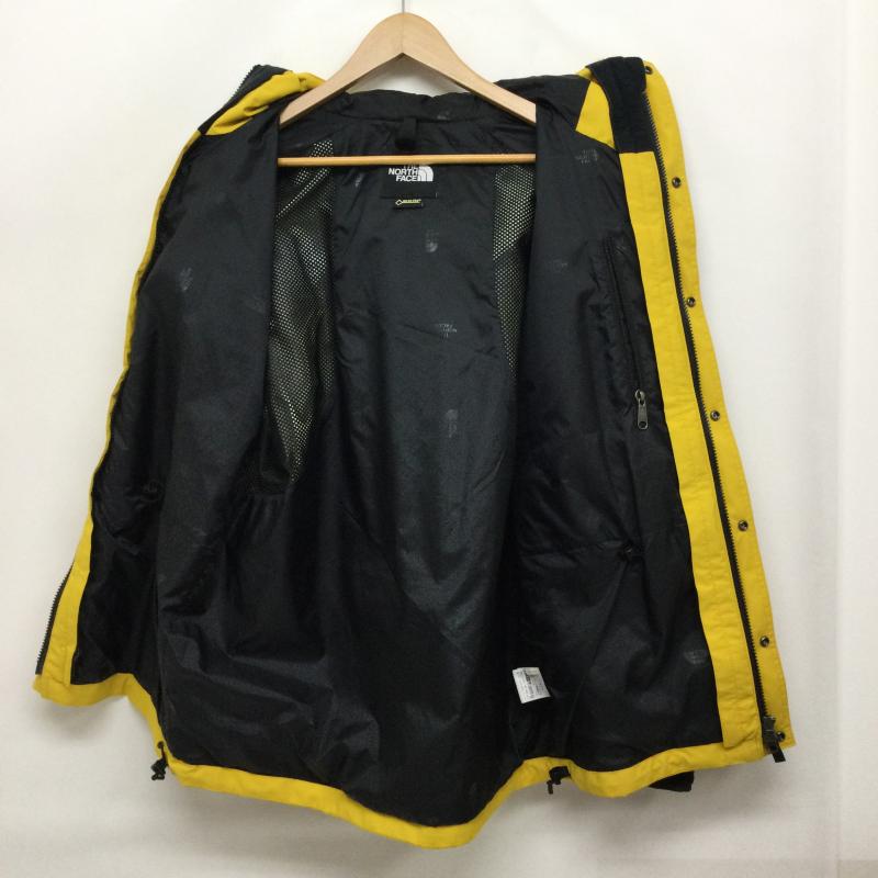 ザノースフェイス THE NORTH FACE ジャケット、上着 ジャンパー、ブルゾン THE NORTH FACE Mountain Light Jacket NP11834 M 無地 黒 / ブラック / black X 黄 / イエロー / yellow メンズ USED 古着 中古 50153102