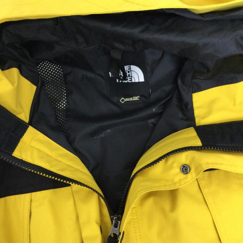 ザノースフェイス THE NORTH FACE ジャケット、上着 ジャンパー、ブルゾン THE NORTH FACE Mountain Light Jacket NP11834 M 無地 黒 / ブラック / black X 黄 / イエロー / yellow メンズ USED 古着 中古 50153102