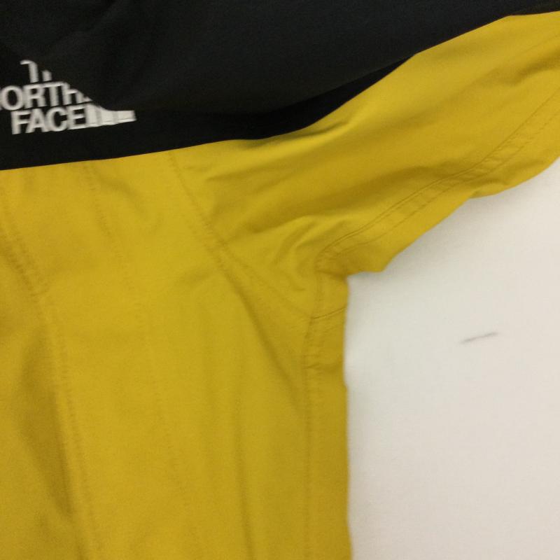 ザノースフェイス THE NORTH FACE ジャケット、上着 ジャンパー、ブルゾン THE NORTH FACE Mountain Light Jacket NP11834 M 無地 黒 / ブラック / black X 黄 / イエロー / yellow メンズ USED 古着 中古 50153102