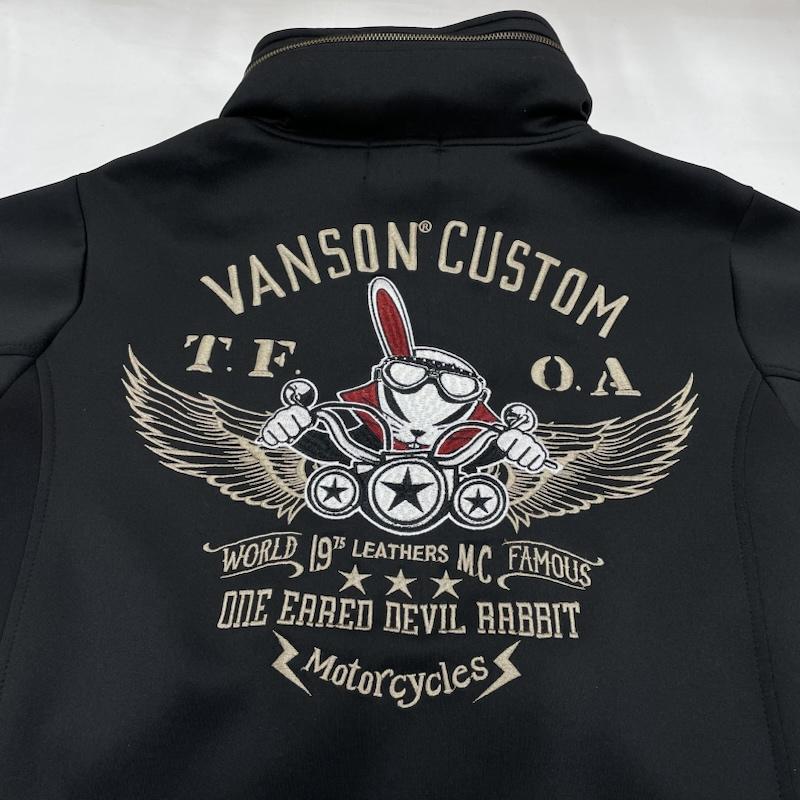 ヴァンソン VANSON トップス トップス デスラビット コラボ 刺繍 ロゴ ブルゾン トラック ジャケット 収納フード ジップアップ ダブルジップ M ロゴ、文字 X 刺繍 黒 / ブラック / black メンズ USED 古着 中古 50153233