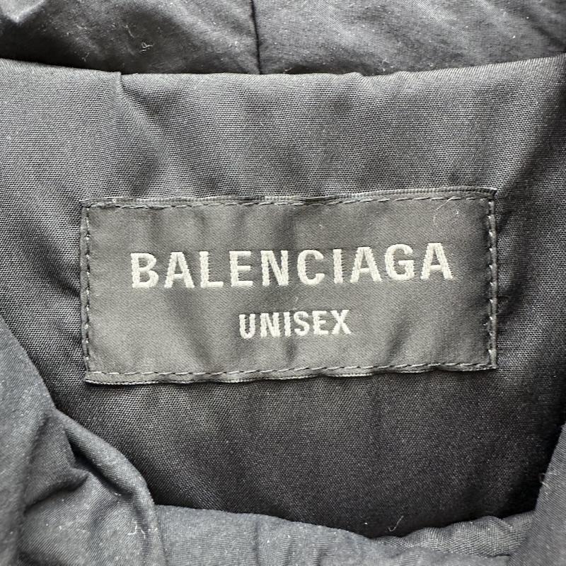 バレンシアガ BALENCIAGA ジャケット、上着 ダウンジャケット Sporty B Pullover Puffer ダウン ジャケット プルオーバー 720156 TNO45 2 黒 / ブラック / black メンズ USED 古着 中古 50153299