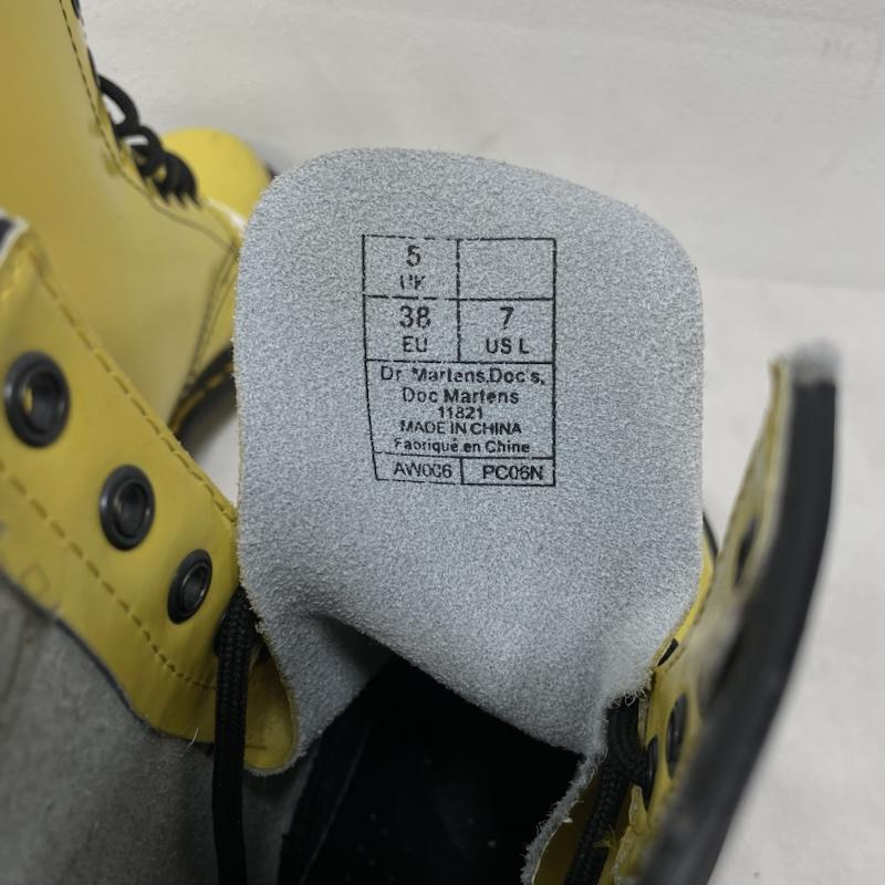 ドクターマーチン Dr.Martens ブーツ ショートブーツ レザー 8ホール ブーツ レースアップ エナメル UK5 11821 UK：5 黄 / イエロー / yellow X 黒 / ブラック / black レディース USED 古着 中古 50153315