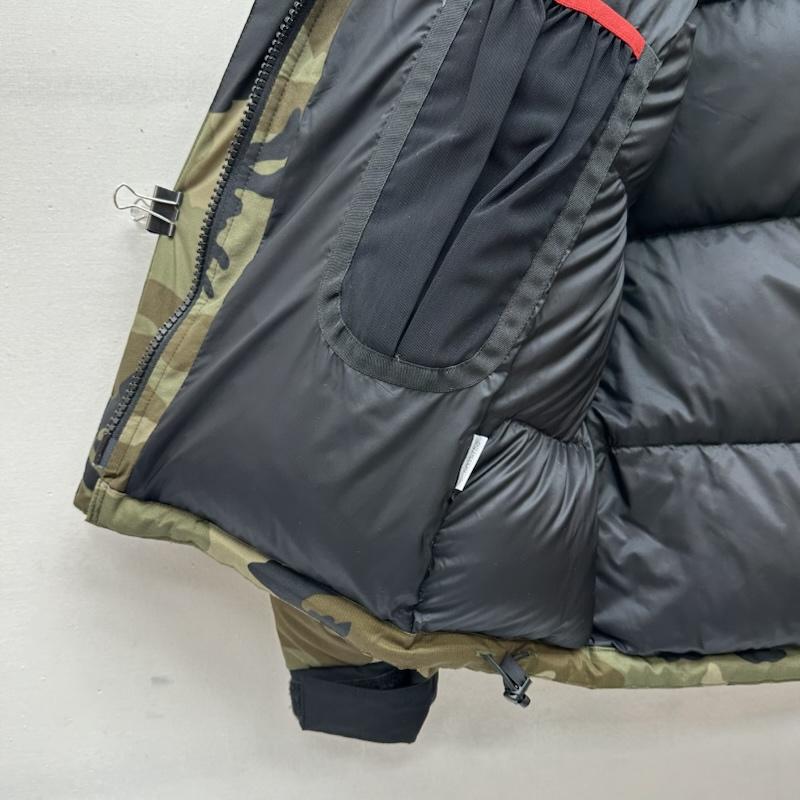 ザノースフェイス THE NORTH FACE ジャケット、上着 ダウンジャケット バルトロ ライト ダウン ジャケット カモフラ ND91951 S カーキオリーブ / カーキオリーブ / メンズ USED 古着 中古 50153329