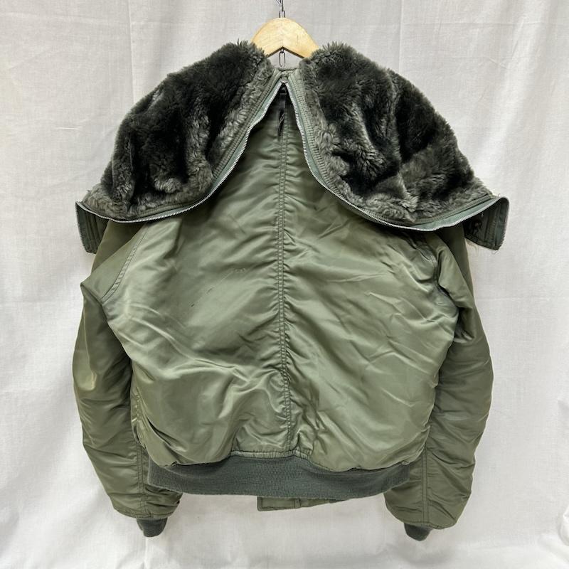 アルファ インダストリー Alpha Industries ジャケット、上着 ジャンパー、ブルゾン USA製 N-2B フライトジャケット カーキ ファー付き XLサイズ 1615-573-8335 MIL-J-6278F XL 無地 カーキ / カーキ / khaki メンズ USED 古着 中古 50153387
