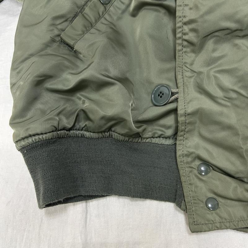 アルファ インダストリー Alpha Industries ジャケット、上着 ジャンパー、ブルゾン USA製 N-2B フライトジャケット カーキ ファー付き XLサイズ 1615-573-8335 MIL-J-6278F XL 無地 カーキ / カーキ / khaki メンズ USED 古着 中古 50153387