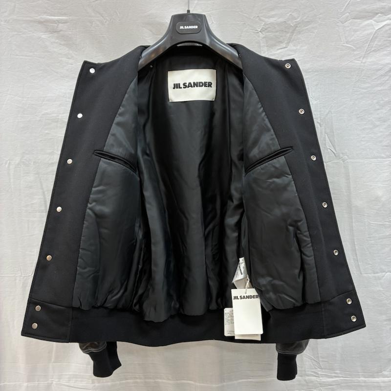 ジルサンダー JIL SANDER ジャケット、上着 ジャンパー、ブルゾン 25ss BLOUSON 93 W LEATHER J21SW0050 J40160 レザー スタジャン ヴァーシティ ジャケット 46 メンズ USED 古着 中古 50153449