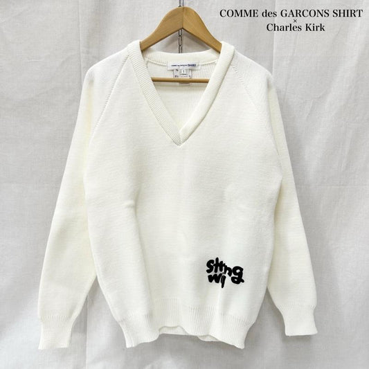 コムデギャルソンシャツ COMME des GARCONS SHIRT ニット、セーター 長袖 charles kirk コラボ Strong Will Vネックセーター ロゴプリント ホワイト Sサイズ S ロゴ、文字 X プリント 白 / ホワイト / white メンズ USED 古着 中古 50153544