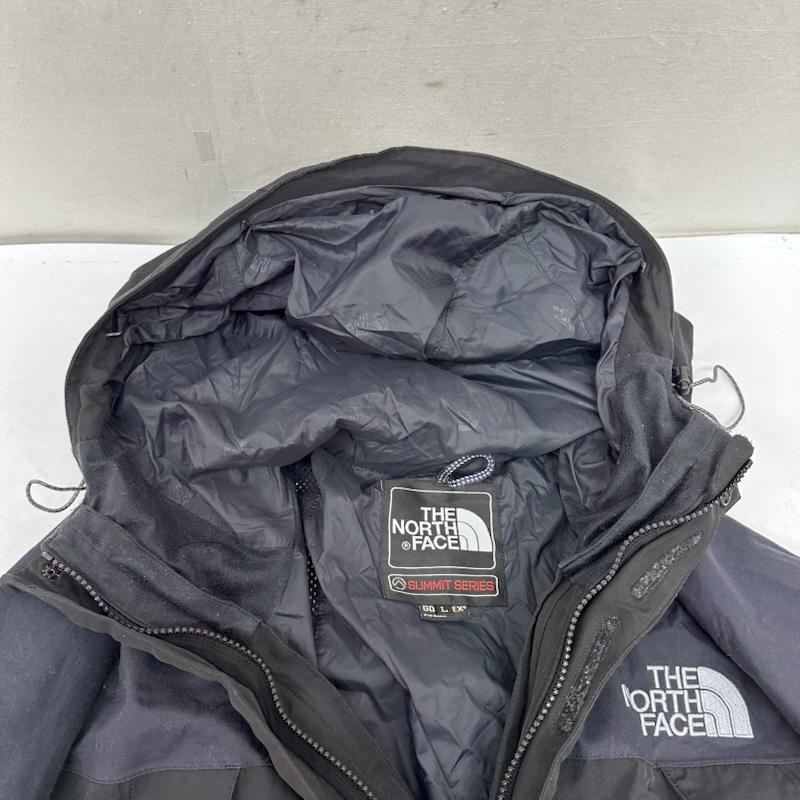 ザノースフェイス THE NORTH FACE ジャケット、上着 ジャンパー、ブルゾン Summit Series マウンテン ナイロン ジャケット NP15001 L 黒 / ブラック / black X 紺 / ネイビー / navy メンズ USED 古着 中古 50153962