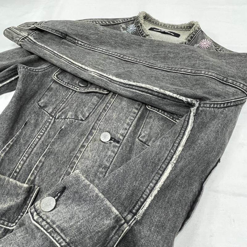 コムデギャルソン COMME des GARCONS ジャケット、上着 ジャケット、ブレザー tricot トリコ ブラック デニム ジャケット ビーズ 刺繍 フラワー 花柄 ノーカラー グランジ M 無地 X 刺繍 黒 / ブラック / black レディース USED 古着 中古 50153980