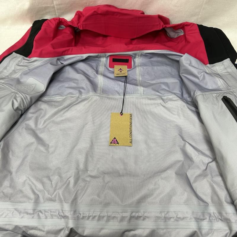 ナイキ エィシージー NIKE ACG ジャケット、上着 ジャンパー、ブルゾン GORE-TEX JACKET RACER PINK ゴアテックス ジャケット マウンテンパーカー ラッシュピンク BQ3445-666 M ロゴ、文字 青 / ブルー / blue X 桃 / ピンク / pink メンズ USED 古着 中古 50154261