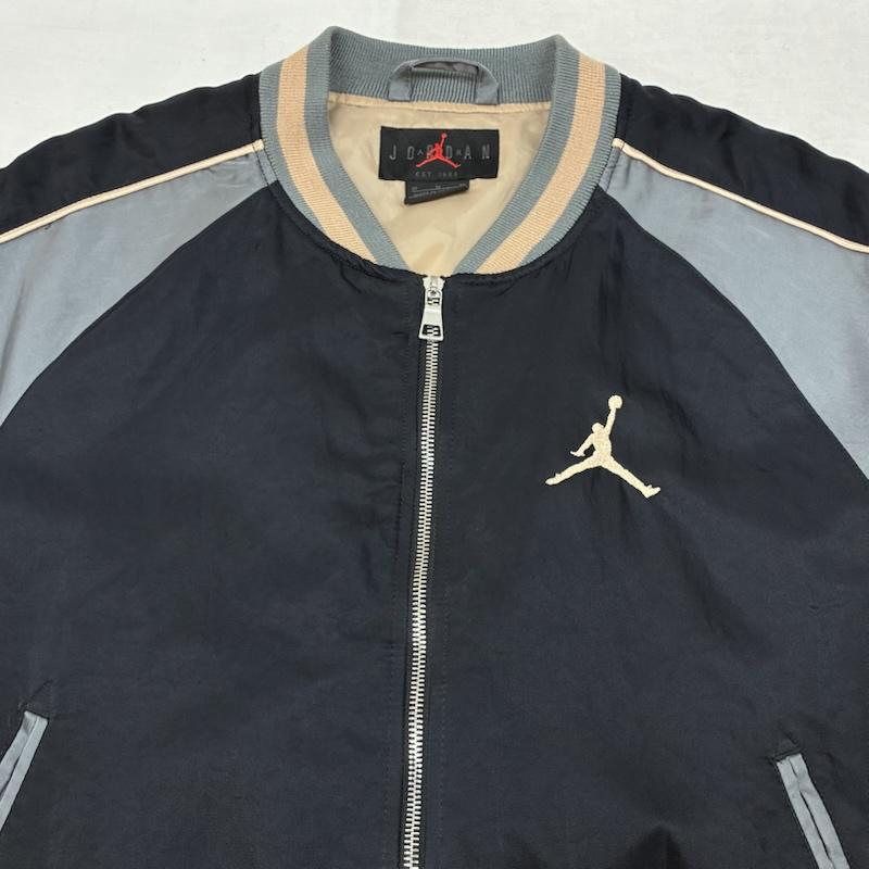 ナイキ NIKE ジャケット、上着 ジャンパー、ブルゾン JORDAN BRAND エアジョーダン ナイロン スーベニア ジャケット スカジャン CD5772-010 M ロゴ、文字 X 刺繍 メンズ USED 古着 中古 50154274