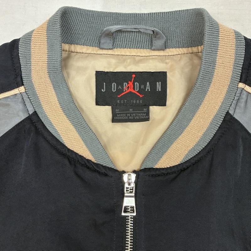 ナイキ NIKE ジャケット、上着 ジャンパー、ブルゾン JORDAN BRAND エアジョーダン ナイロン スーベニア ジャケット スカジャン CD5772-010 M ロゴ、文字 X 刺繍 メンズ USED 古着 中古 50154274