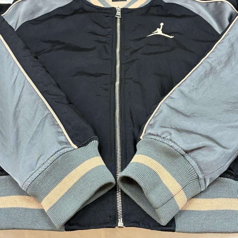 ナイキ NIKE ジャケット、上着 ジャンパー、ブルゾン JORDAN BRAND エアジョーダン ナイロン スーベニア ジャケット スカジャン CD5772-010 M ロゴ、文字 X 刺繍 メンズ USED 古着 中古 50154274