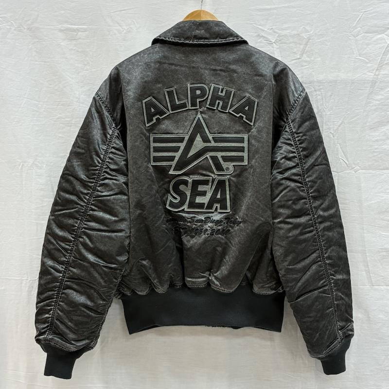 ウィンダンシー WIND AND SEA ジャケット、上着 フライトジャケット Alpha Industries アルファ 2025ss CWU-45P ボンバー フライト ジャケット TA0236-9001 L ロゴ、文字 チャコールグレー / チャコールグレー / メンズ USED 古着 中古 50154313