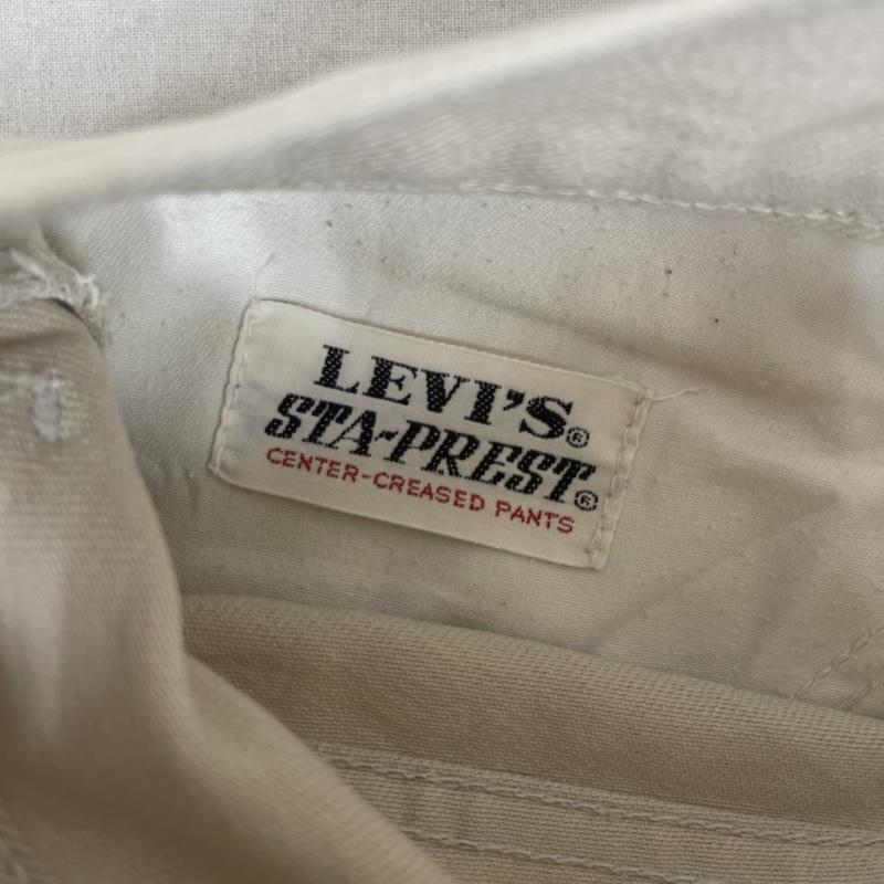 リーバイス Levi s パンツ デニム、ジーンズ 90s 93年製 イタリア製 STA-PREST ストレート パンツ 566-1822 I197 ベージュ / ベージュ / beige メンズ USED 古着 中古 50154403