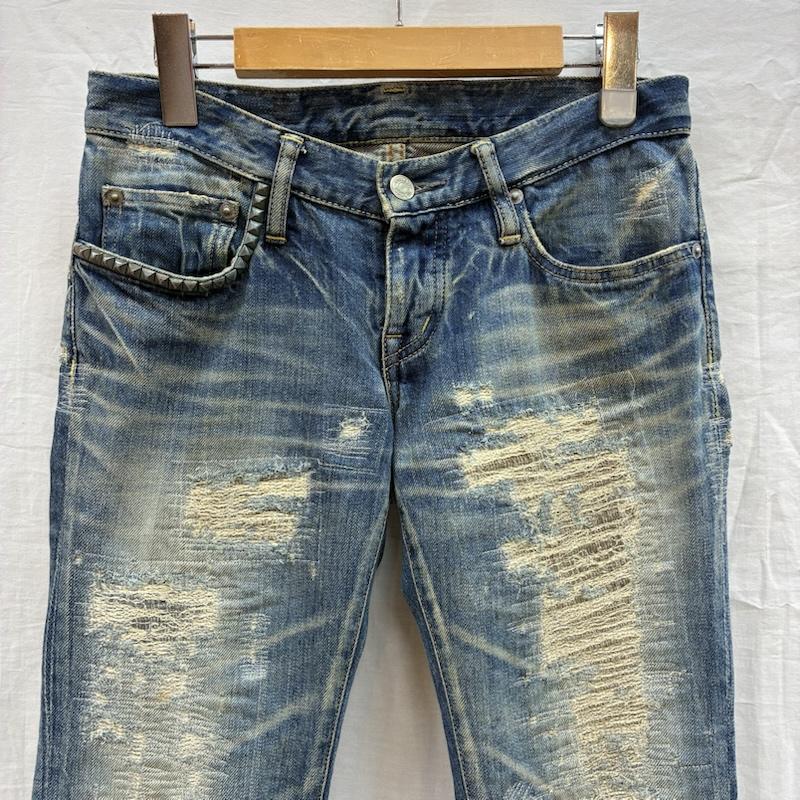 ヒステリックグラマー HYSTERIC GLAMOUR パンツ デニム、ジーンズ スタッズ クラッシュ ダメージ リペア ジーンズ デニムパンツ 0102AP02 XS ダメージ加工 レディース USED 古着 中古 50154443