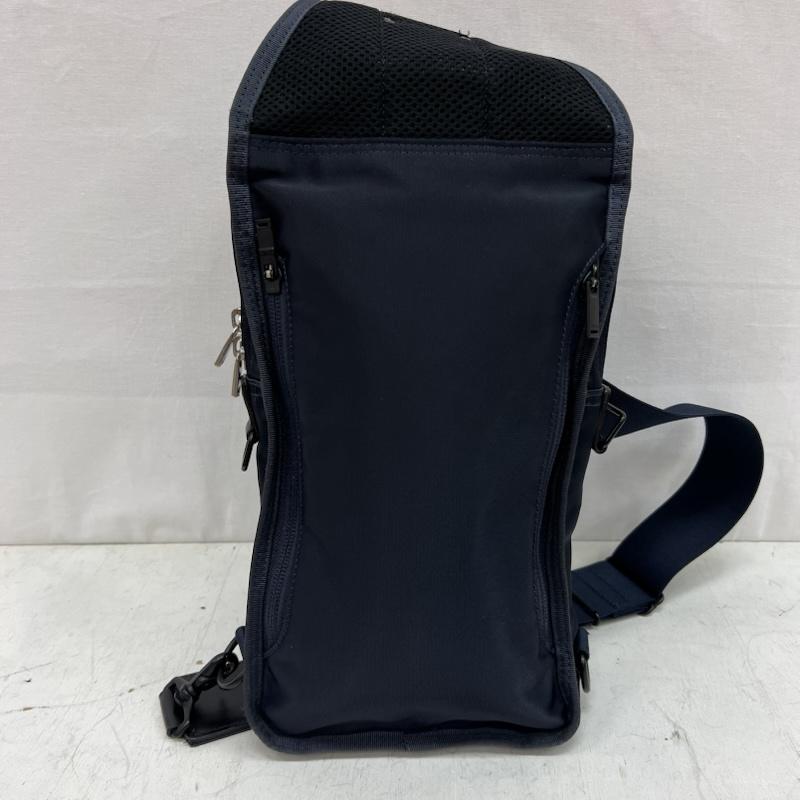ポーター PORTER ボディバッグ ボディバッグ LIFT リフト スリング ショルダーバッグ 822-06134 - 紺 / ネイビー / navy メンズ USED 古着 中古 50154450