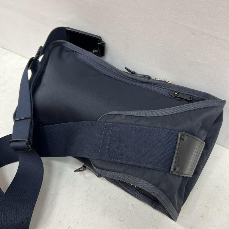 ポーター PORTER ボディバッグ ボディバッグ LIFT リフト スリング ショルダーバッグ 822-06134 - 紺 / ネイビー / navy メンズ USED 古着 中古 50154450