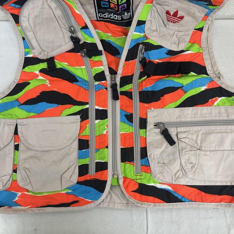 アディダス adidas ベスト ベスト フィッシング ベスト タイガー ストライプ 柄 ビッグ ロゴ カーゴ ベスト ベージュ / ベージュ / beige メンズ USED 古着 中古 50154645