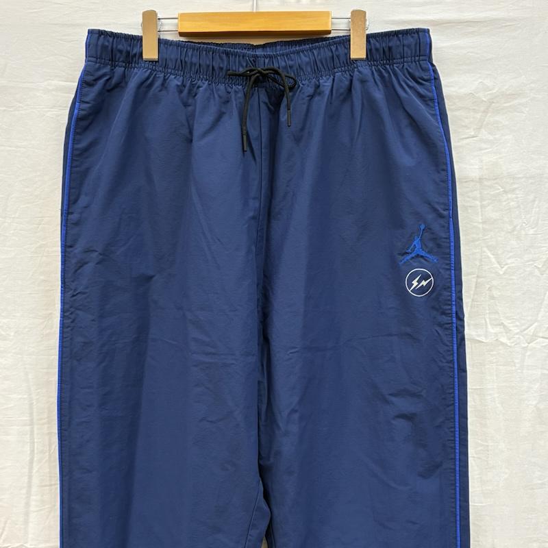 ナイキ NIKE ボトムス ボトムス エアジョーダン FRAGMENT DESIGN フラグメント DA2979-414 ナイロン ウーブン パンツ XXL ロゴ、文字 紺 / ネイビー / navy X 青 / ブルー / blue メンズ USED 古着 中古 50154697
