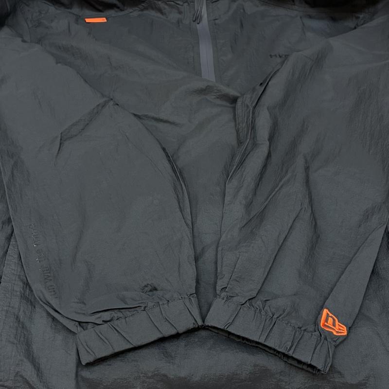 ニューエラ NEW ERA ジャケット、上着 ジャンパー、ブルゾン Hermanos Koumori エルマノスコウモリ 24AW ナイロン トラックジャケット Nylon Track Jacket NE-2663 M ロゴ、文字 灰 / グレー / gray X 橙 / オレンジ / orange メンズ USED 古着 中古 50154702
